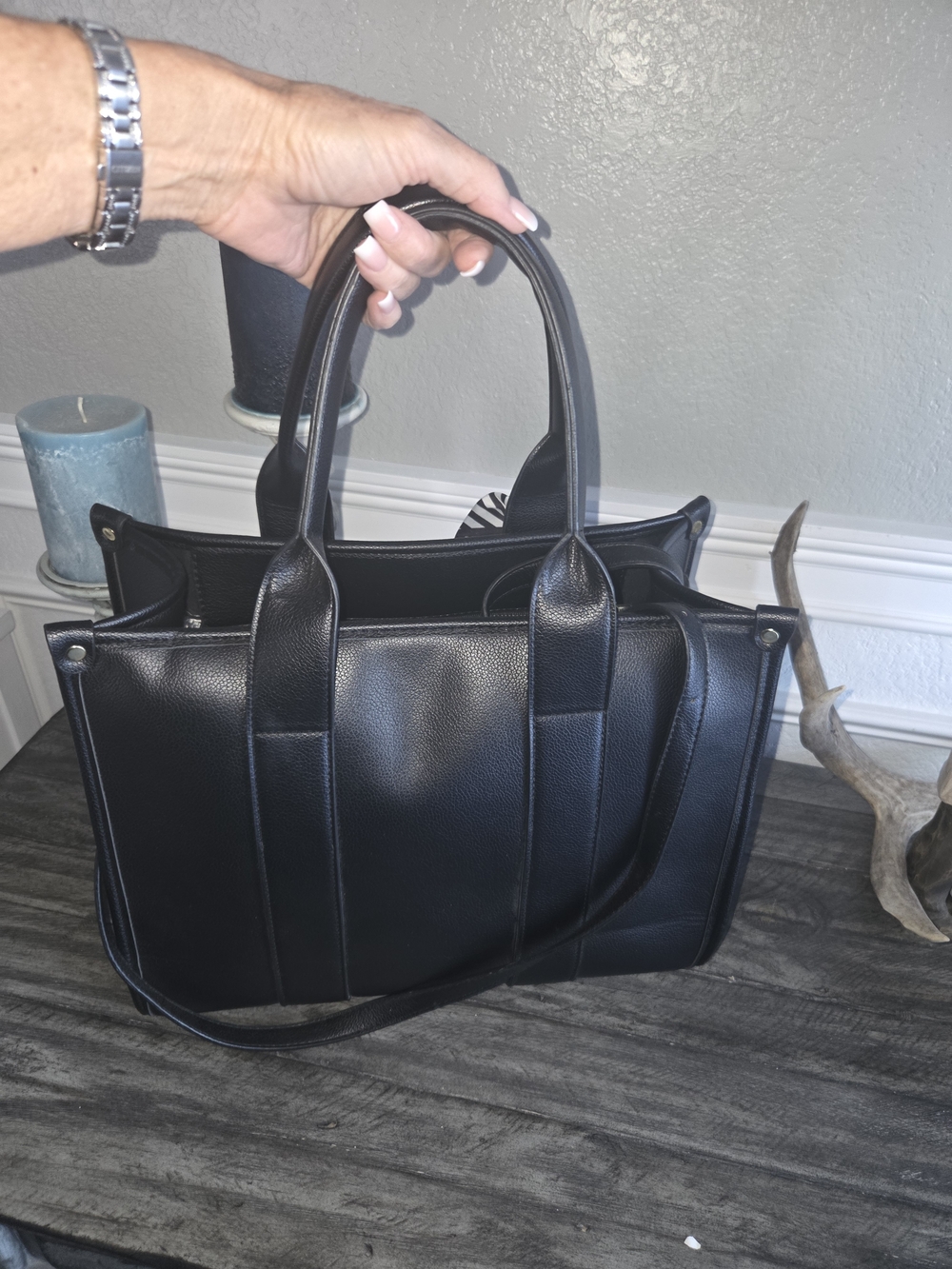 Black Faux-Leather Womens Tote Bag - Picture 8 of 13
